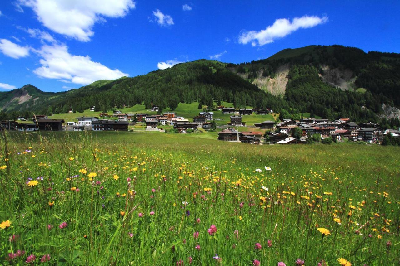 Neider Hotel - Alpine Retreat เซาริส ภายนอก รูปภาพ